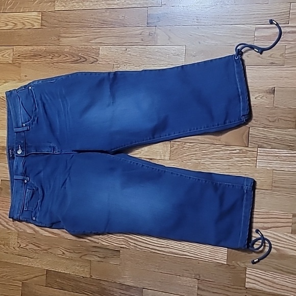 NYDJ cropped jeans with ties at hem - 14 - Picture 1 of 5